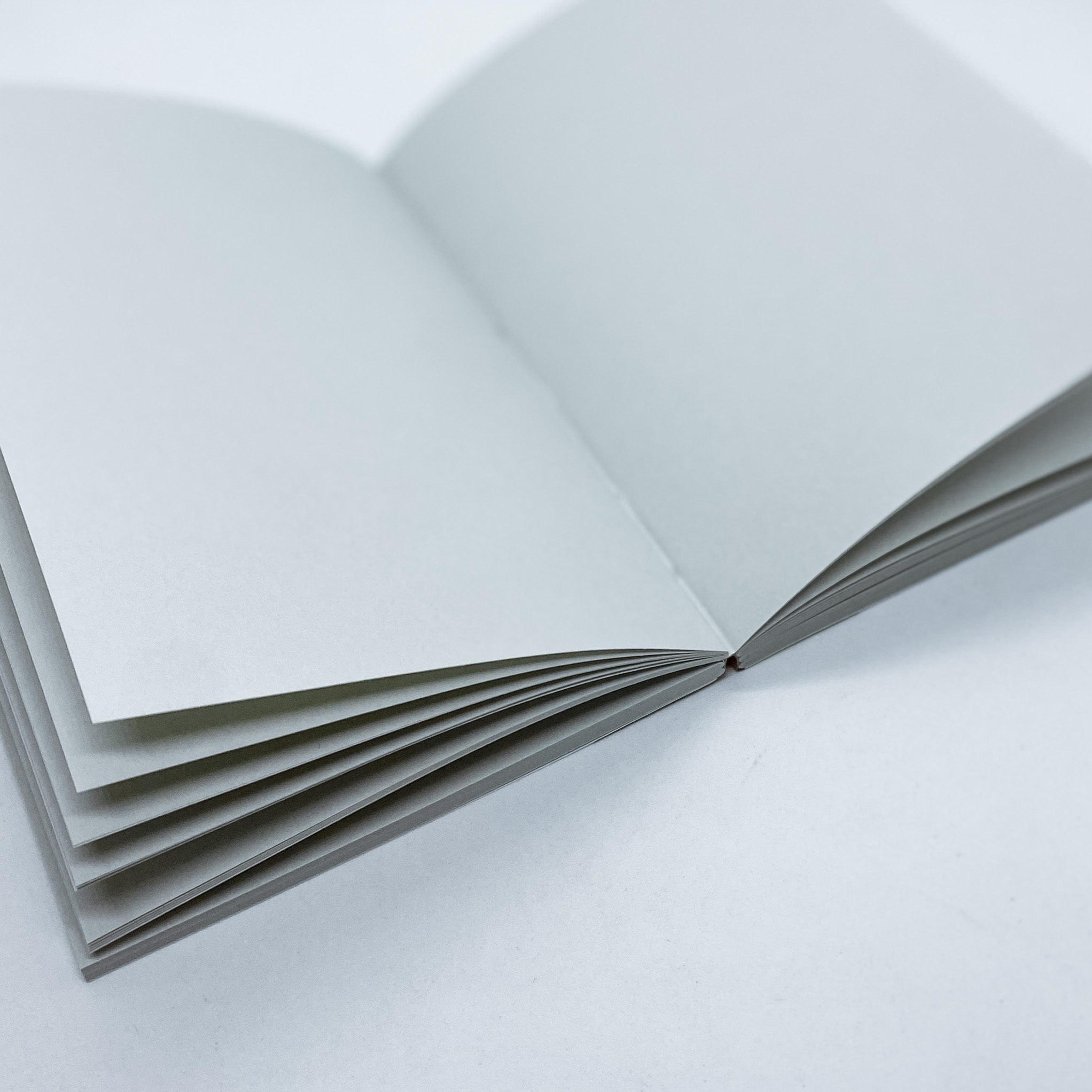 Заготівля для блокнота, сірий колір, 80г / м2, А6, 96 аркушів, 192 сторінки, Magenta Line